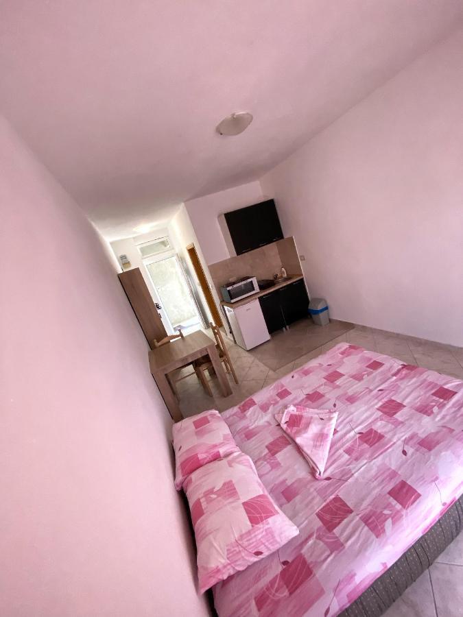 Rajovic Apartments Тиват Экстерьер фото
